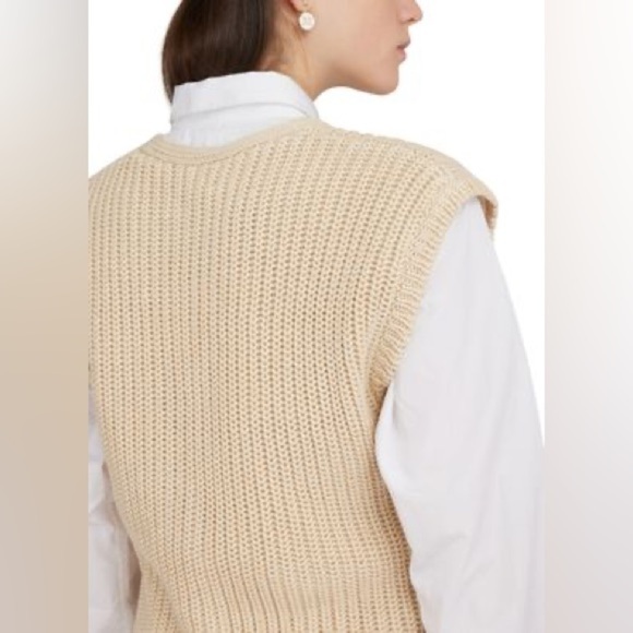 Totême Sleeveless V-Neck Linen Sweater – Ecru | Size XS - Picture 7 of 10